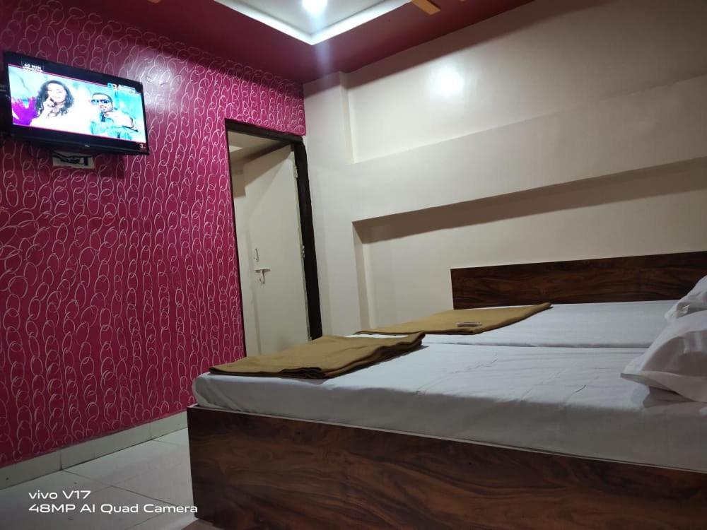 שירדי Sai Ganesh Guest House מראה חיצוני תמונה