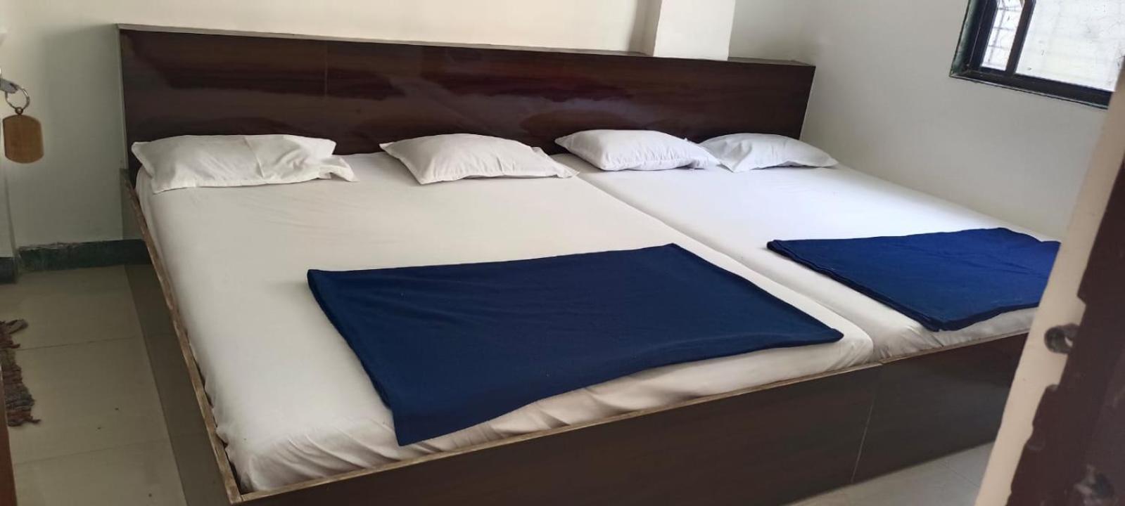שירדי Sai Ganesh Guest House מראה חיצוני תמונה
