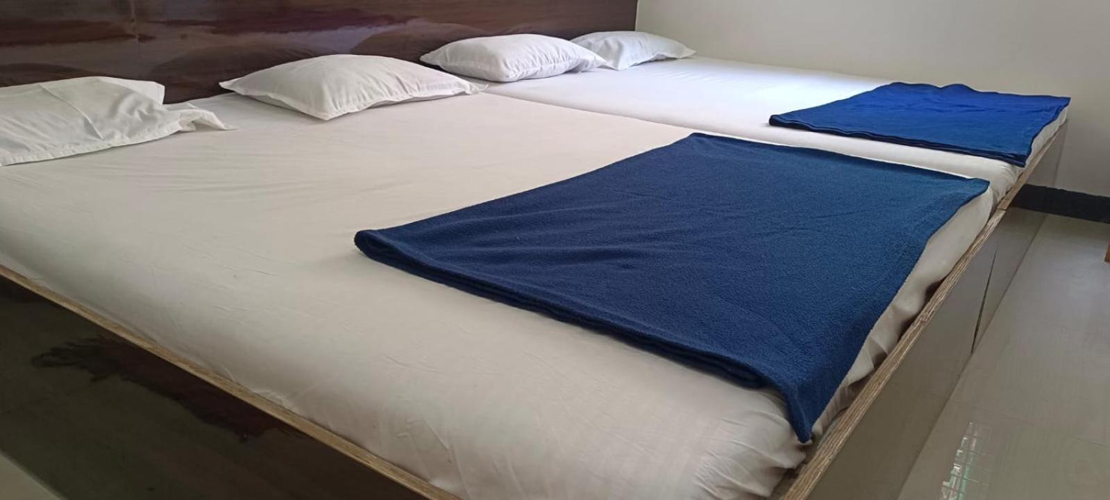 שירדי Sai Ganesh Guest House מראה חיצוני תמונה
